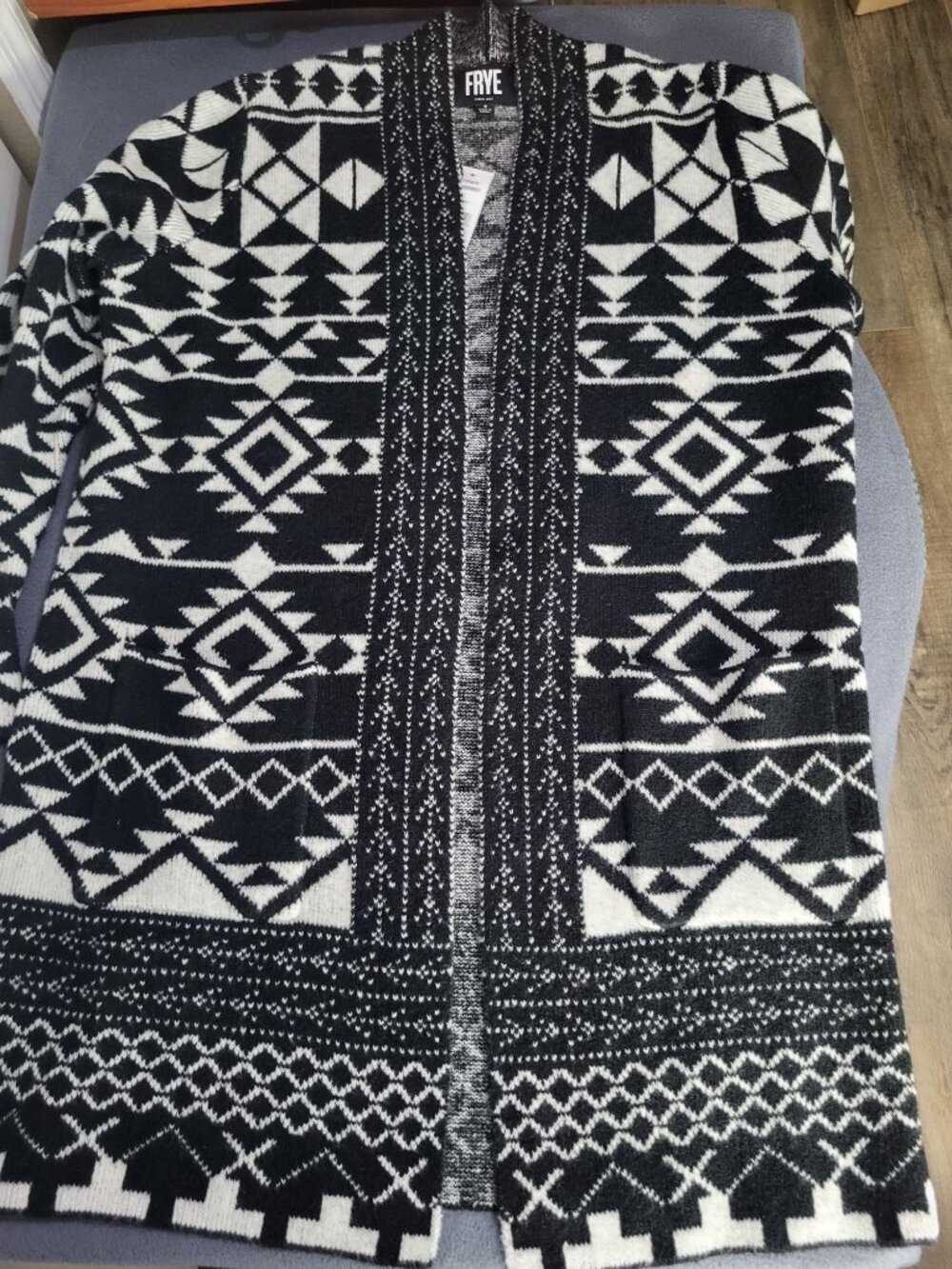 FRYE Women's SM Aztec Geometric Pattern Open Front Cardigan Sweater NWT Western - Picture 5 of 7